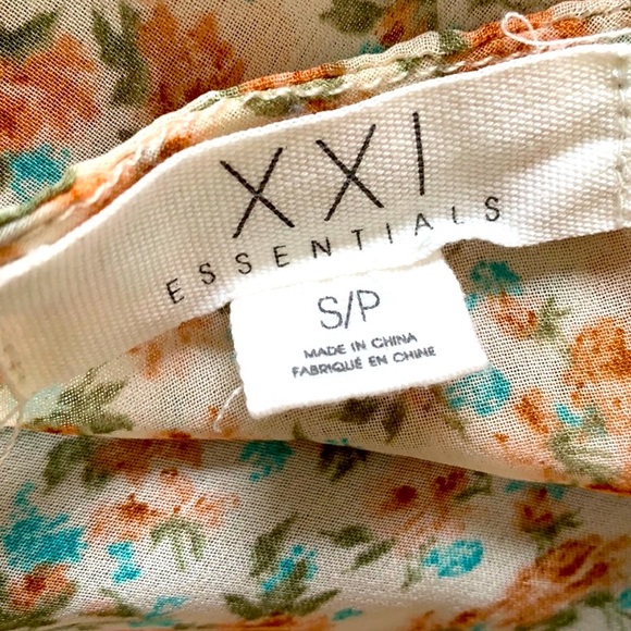 Forever 21 Floral Top | NWOT - Picture 4 of 4